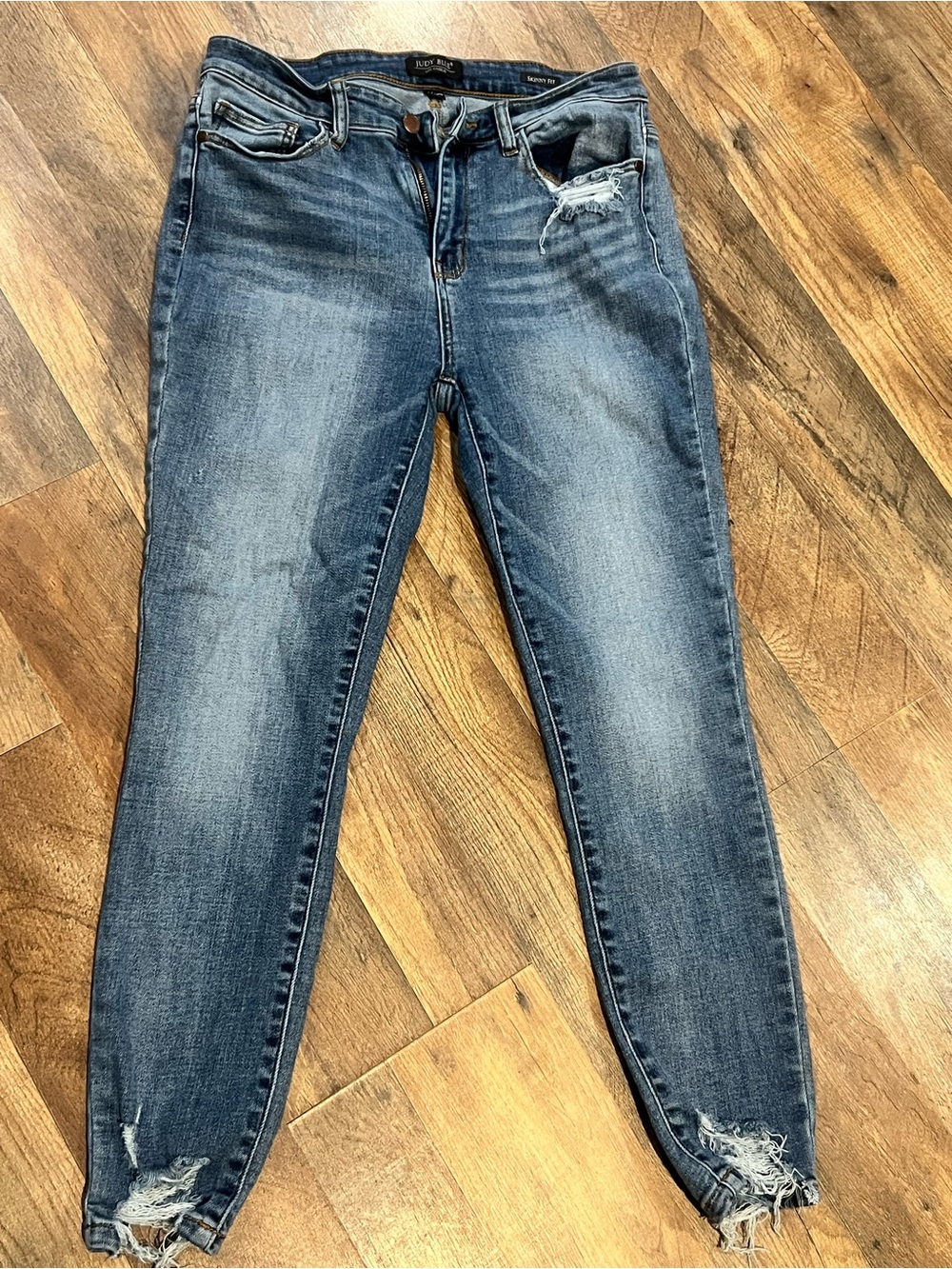 Judy Blue Washed Blue Skinny Jeans with Distressed Hem
